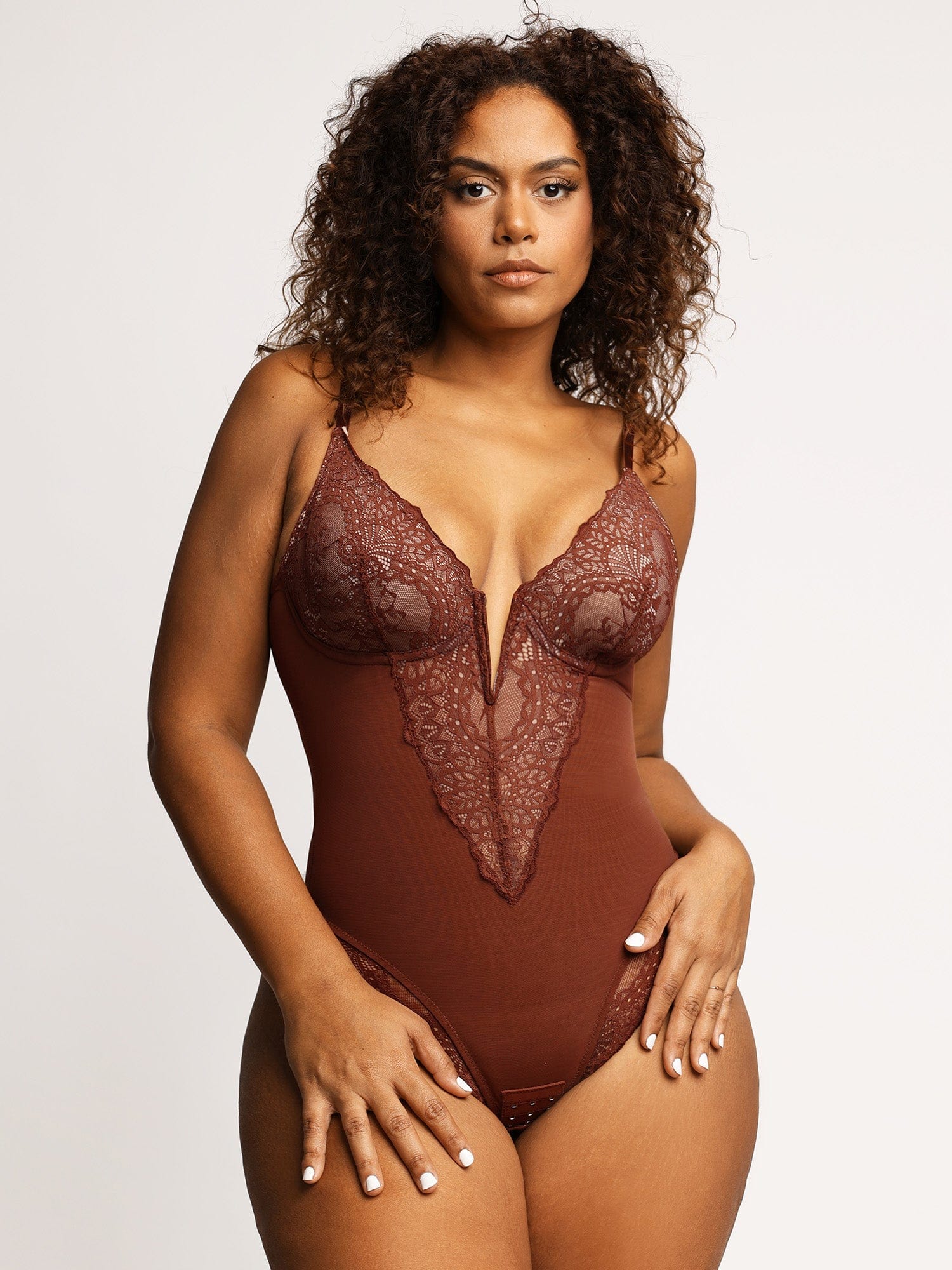 Sexy Spitzen-Body Shaper mit V-Ausschnitt oder Lederrock Invisatu